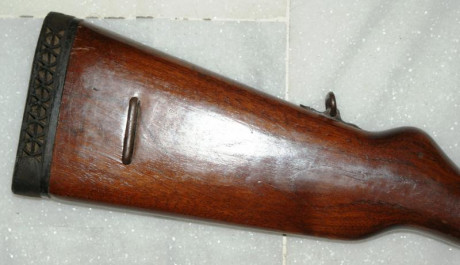 Mosquetón Mauser Fábrica la Coruña 1957 (308/7,62) restaurado con culata acolchada.

Procedencia Militar 01