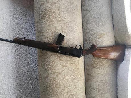 Se vende rifle semiautomático FN BAR I en calibre 270W.
Alza milimétrica abatible q permite realizar tiros 01