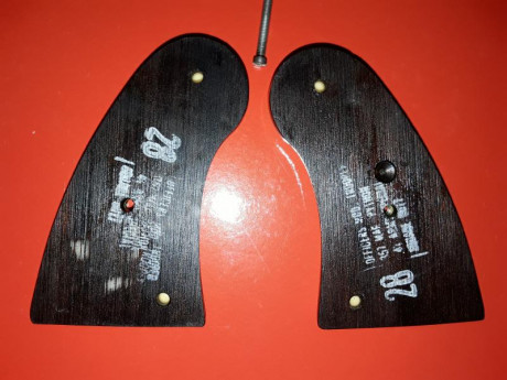  20200412_224641.jpg  20200412_224718.jpg 
Cachas Jay Scott para Colt Phyton, Officiers, Trooper y alguno 00