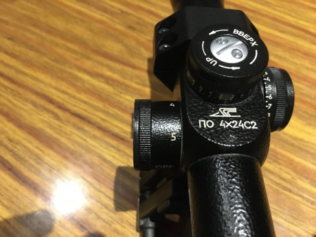 Vendo conjunto visor mas montura de anillas STANAG, compuesto de
Visor ZENIT PO 4x24 C2 (optica Bielorrusa 00