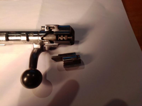 buenos dias, tengo una consulta que hacer por que el otro da estube limpiando el rifle y me quede con 111