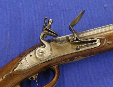 Voy a colocar unas fotos de un arma larga alemana de llave de mecha del siglo XVI. 160
