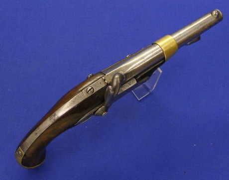 Voy a colocar unas fotos de un arma larga alemana de llave de mecha del siglo XVI. 172
