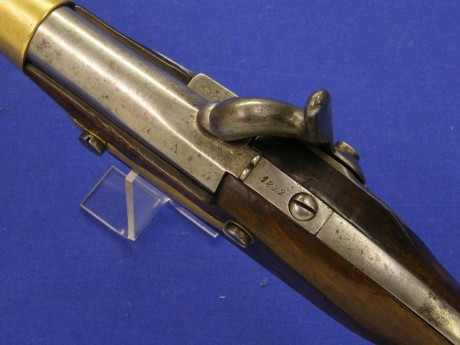 Voy a colocar unas fotos de un arma larga alemana de llave de mecha del siglo XVI. 02