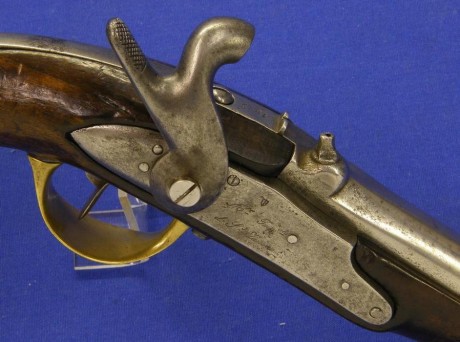 Voy a colocar unas fotos de un arma larga alemana de llave de mecha del siglo XVI. 01