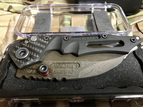 ( Dwaine Carrillo M250 Cobra M6 CF/Damascus
Nueva sin estrenar de vitrina.
Precio 1650€ envio incluido 12