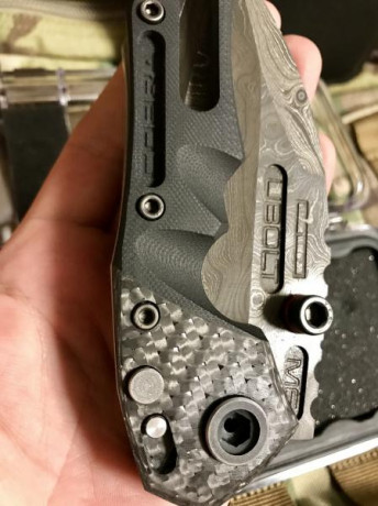 ( Dwaine Carrillo M250 Cobra M6 CF/Damascus
Nueva sin estrenar de vitrina.
Precio 1650€ envio incluido 11