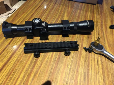 Vendo conjunto visor mas montura de anillas STANAG, compuesto de
Visor ZENIT PO 4x24 C2 (optica Bielorrusa 20