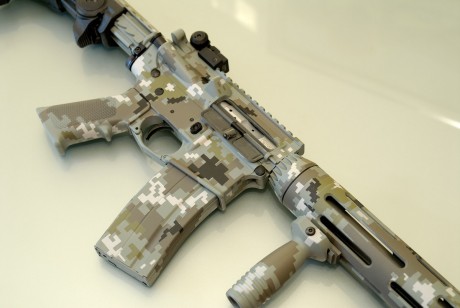 Buenas a todos:
Quiero pintar una escopeta de corredera con pintura tan o de camo.
Alguien sabe que pintura 11