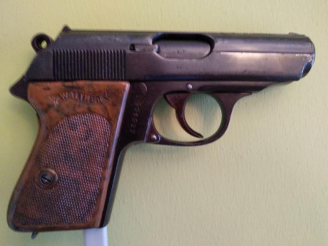 Hola buenas, pongo la venta el siguiente arma:
Nacionalidad:Alemana
Calibre:7,65 mm Browning (.32 ACP; 00