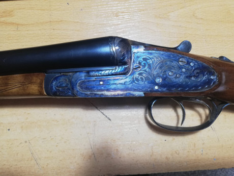 Vendo escopeta ERBI, calibre 12/70, yuxtapuesta, doble gatillo, long de cañones 71 cm, choke cañon izqd 02