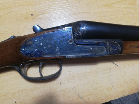 Vendo escopeta ERBI, calibre 12/70, yuxtapuesta, doble gatillo, long de cañones 71 cm, choke cañon izqd 01