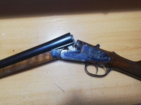Vendo escopeta ERBI, calibre 12/70, yuxtapuesta, doble gatillo, long de cañones 71 cm, choke cañon izqd 00
