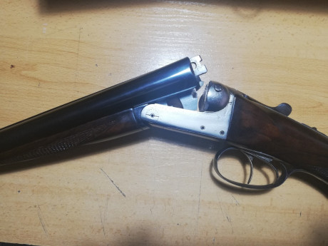 Vendo escopeta yuxtapuesta, marca G.I.L., Cal. 12/70, choke del cañon izqd 17´6 y cañon derecho 18´4 , 02