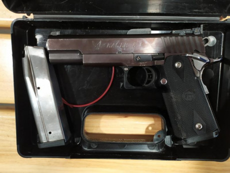 Buenos días. A las venta pistola STI calibre 45, modelo ACP, en un estado de uso 9/10. Guiable con licencia 01