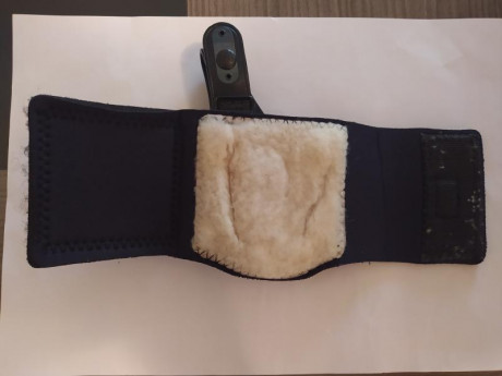 Vendo funda Galco, tobillera para Glock 26.
La he utilizado, casi nada, y ahora tengo otra "tartamuda".
La 00