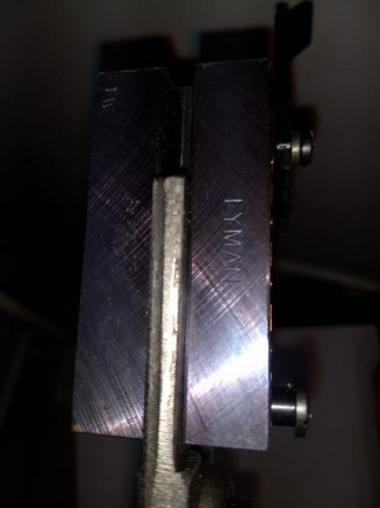 Vendo sin haberse estrenado, turquesa marca LYMAN de 4 cavidades con sus tenazas para realizar puntas 42