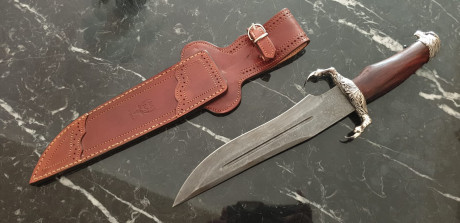 Busco a alguien que tenga y que estuviese interesado en vender un cuchillo de la marca MUELA, modelo ÁGUILA 72