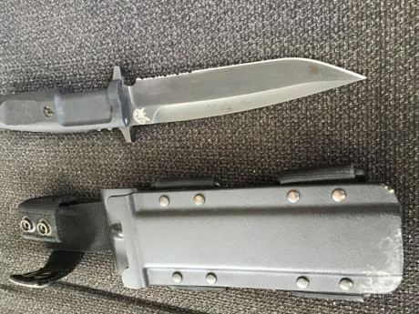 A la venta este magnifico cuchillo.
, un pepino.
Ha sido usado en alguna ocasión, para temas relacionados 01