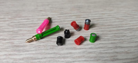 Hola a todos, despues de un tiempo coleccionando balines, nuevos y antiguos, creo que tengo suficientes 101