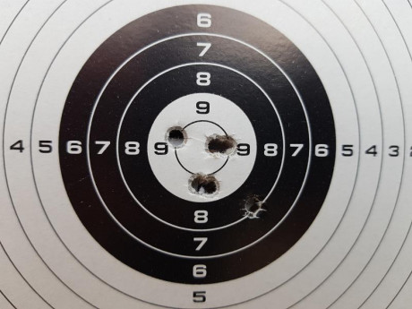 Bueno, para animar el foro un poco, propongo colgar fotos de dianas y arma usada para ello, pudiendo ser 00