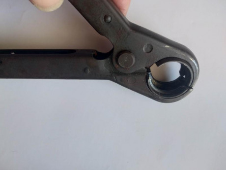 Vendo bipode extensible original del Cetme C, aunque también le vale a los cetmes L y LC.
Lleva funda 02