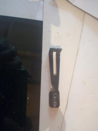 hola, busco alza completa para un winchester 94 AE cal
30 30.  gracias. paso. foto del. estado actual. 31