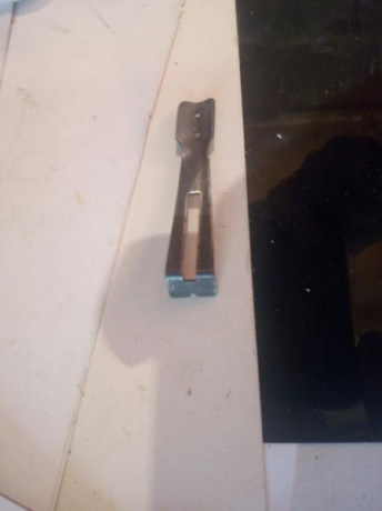 hola, busco alza completa para un winchester 94 AE cal
30 30.  gracias. paso. foto del. estado actual. 30