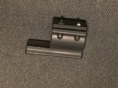 Soporte para fijar módulo M3 o similar a tubo escopeta calibre 12. 
Regalo USB's
20 euros, portes incluidos 01