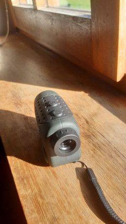 Vendo telémetro Konus mini 600 en perfectas condiciones.
Su precio puesto en casa 150 €. 00