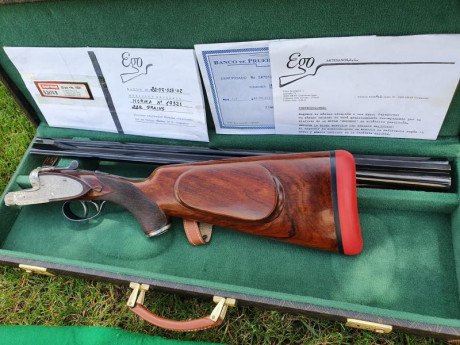 Exclusivo rifle Express EGO modelo exclusive, calibre  9, 3x74R , maderas seleccionadas de raiz de nogal, 72