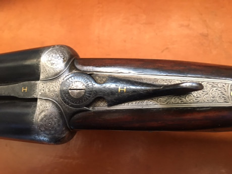 Vendo magnifica yuxtapuesta en estado impecable grabados Purdey Scroll, cañones de 66 con banda Churchill 00