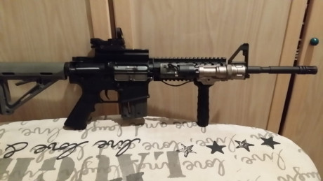 ...Vendo carabina Colt m4 ops de walther. En muy buen estado, con 1 cargador de 10 y 3 de 30 "coleccion". 02