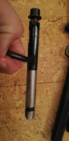 Se vende Marlin sintético calibre 17 HMR de cañon pesado, con visor tasco varmint 6-24x42. Se da con correa, 00