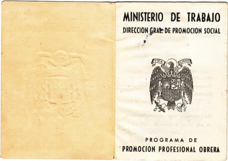 EN RECUERDO Y HOMENAJE A LOS QUE YA NO ESTÁN. 

Si pones en  GOOGLE    PASAPORTES EN LA MEMORIA   da 131