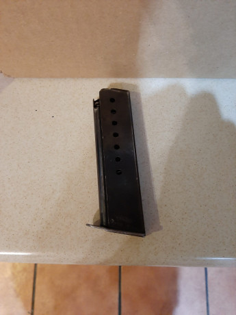 Hola...vendo cargador walther P38 del 9mm en buen estado, también cambiaría por cargador de pistola Star 00