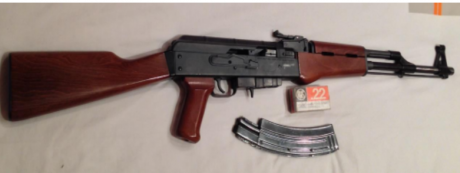 Hola
Vendo carbinas marca ADLER 
Calibre 22
1a Modelo M16
2a Modelo AK47
Buen estado
Barcelona (Manresa)
Preu 01