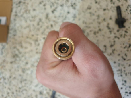 Buenas compañeros hoy me ha llegado mi bomba y tenia pensado estrenar la carabina HW100 monto la bomba 01