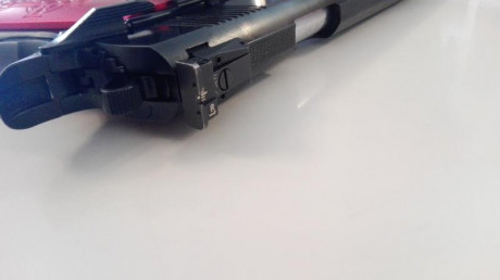 Buenas tardes,

Vendo para hacer hueco esta bonita Norinco 1911 en calibre 45 acp.
Esta super cuidada 10