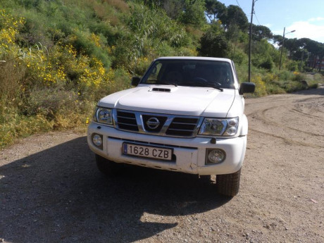 Buenas tardes, muy  a mi pesar vendo este 4x4 Nissan Gr 3.0 modelo Luxury diesel de 157 caballos con 160.000 00