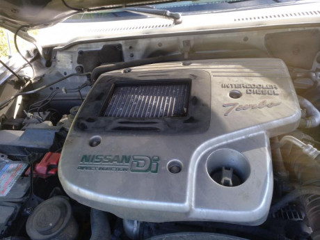 Buenas tardes, muy  a mi pesar vendo este 4x4 Nissan Gr 3.0 modelo Luxury diesel de 157 caballos con 160.000 40