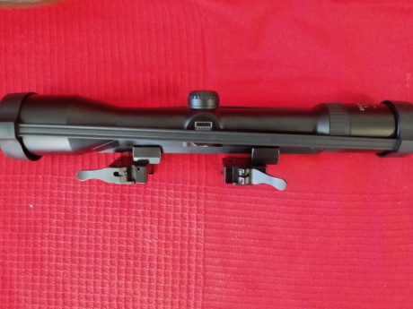Vendo visor zeiss diavari 1'5-6x42, de carril.

El visor lleva bases apel para carril picatiny.

Las bases 10