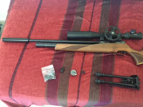 Debido a que me mudo a no mucho tardar a un piso y no voy a poder dar apenas uso, vendo lo Carabina FX 02