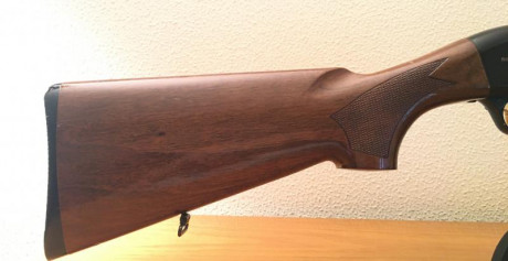 Vendo escopeta segunda mano  BENELLI SUPER 90 
Semiautomática.
Polichoque interior.
Calibre 12/70 y 12/76 01