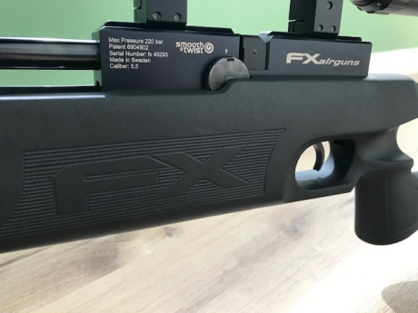 Pongo a la venta carabina Fx Royale 400 calibre 5,5. Es la versión de culata sintética y con botella de 01