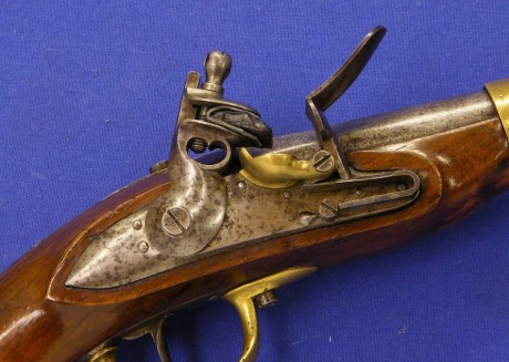 Voy a colocar unas fotos de un arma larga alemana de llave de mecha del siglo XVI. 32