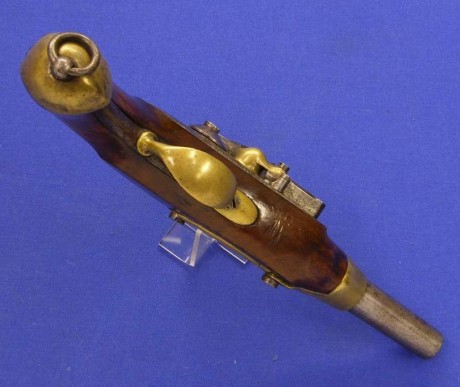 Voy a colocar unas fotos de un arma larga alemana de llave de mecha del siglo XVI. 30