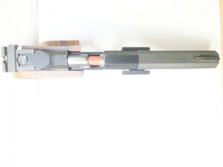 Pistola de confianza, sin interrupciones ni complicaciones.  Esta en Zaragoza y pido 325€ por una pieza 00