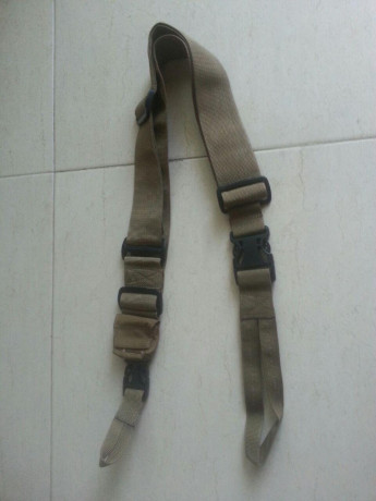 Vendo  estas 4 correas de arma larga, dos correas de dos puntos de Israeli weapons (IWI) y una correa 10