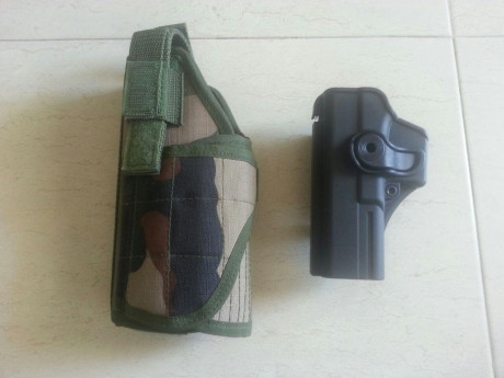 Vendo estas dos fundas para glock 17 de tirador zurdo, una del fabricante Israeli IMI (ORIGINAL) y la 02